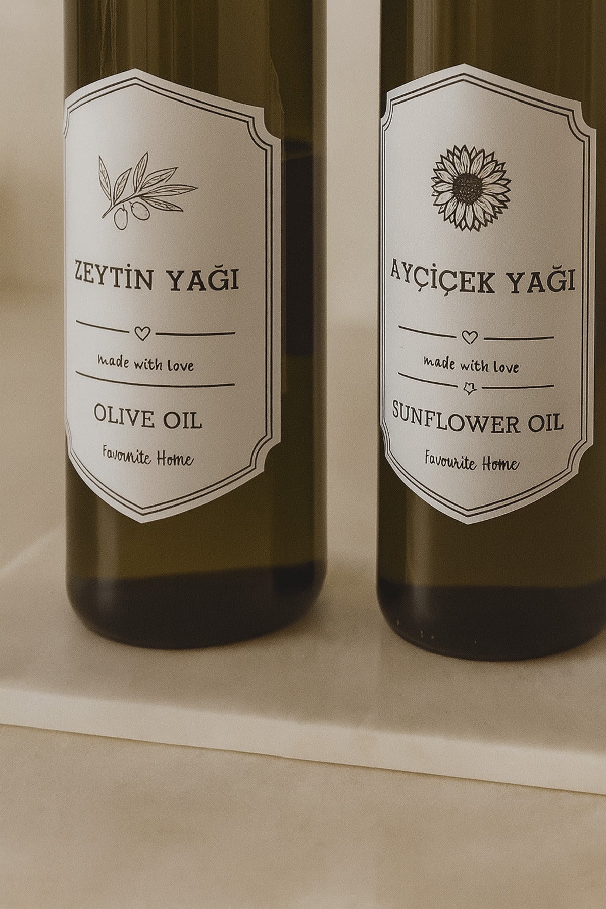 Ayçiçek ve Zeytinyağı Retro Yağdanlık Seti – Mermer Altlıklı (2’li, 750 ml)