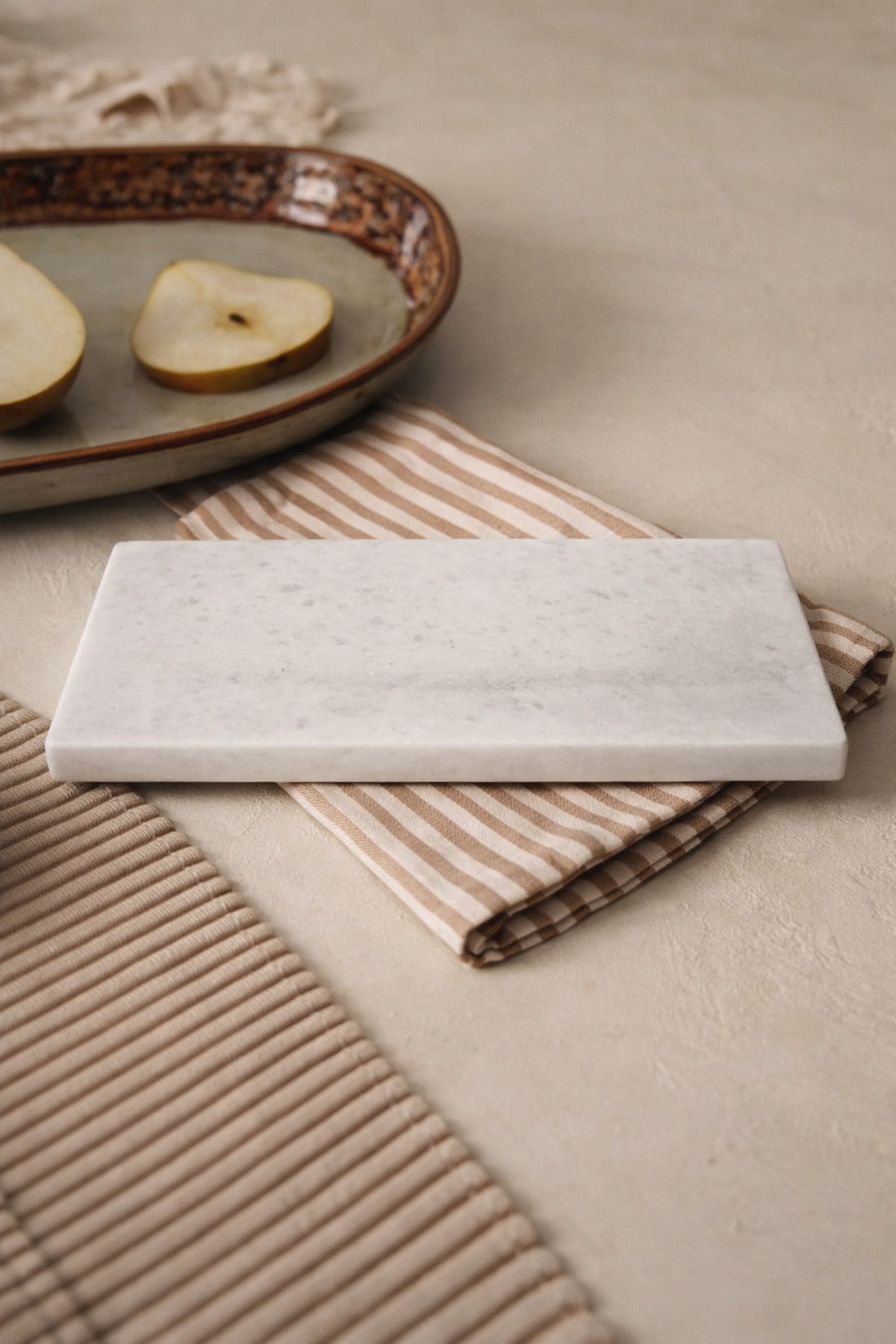 Doğal Mermer Yağdanlık Altlığı – Kaydırmaz Tabanlı (21x10 cm)